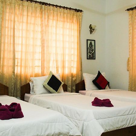 Hotel Tropical Breeze Ciudad de Siem Riep Habitación foto