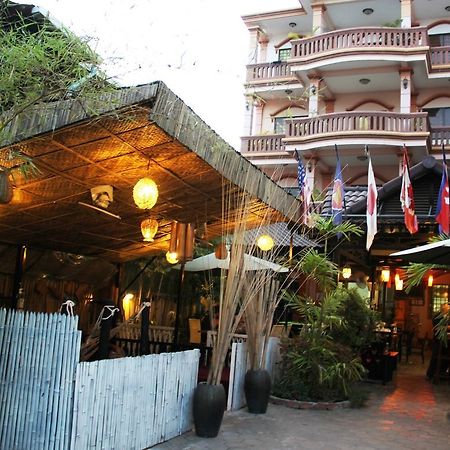 Hotel Tropical Breeze Ciudad de Siem Riep Exterior foto