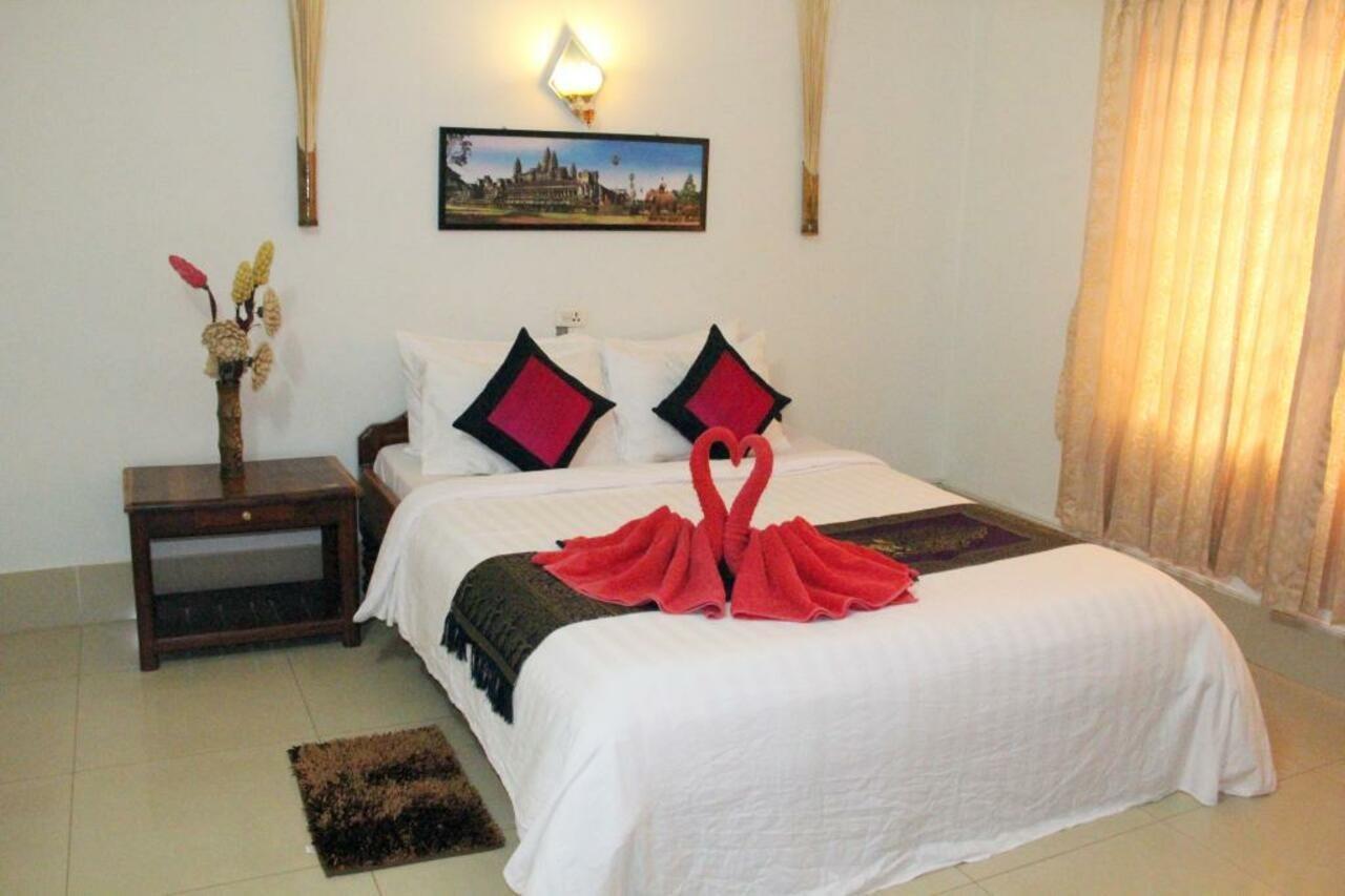 Hotel Tropical Breeze Ciudad de Siem Riep Exterior foto