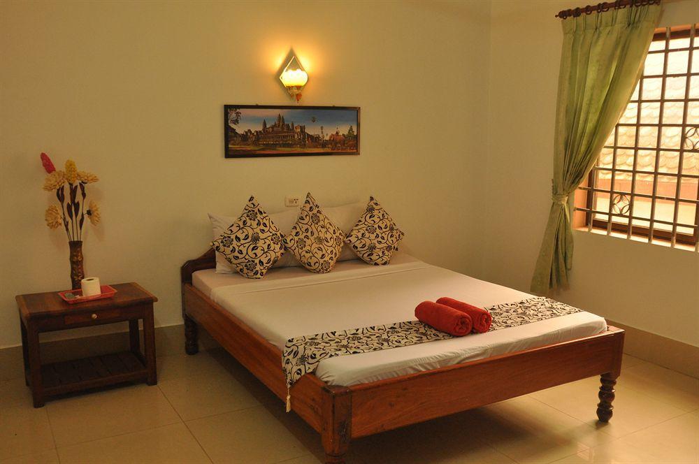 Hotel Tropical Breeze Ciudad de Siem Riep Exterior foto