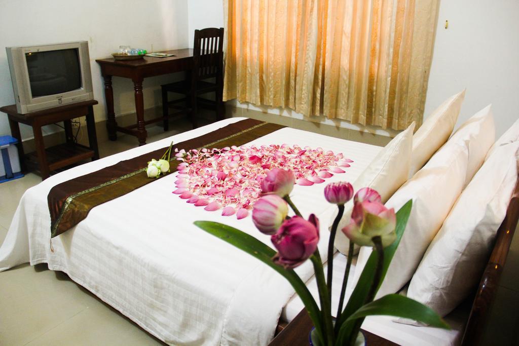 Hotel Tropical Breeze Ciudad de Siem Riep Exterior foto