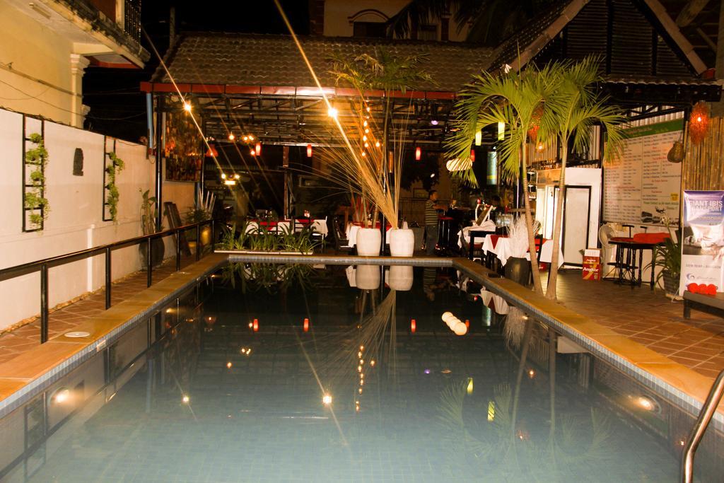 Hotel Tropical Breeze Ciudad de Siem Riep Exterior foto