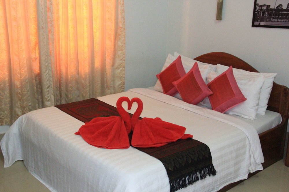 Hotel Tropical Breeze Ciudad de Siem Riep Exterior foto